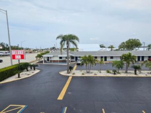 Deluxe Inn - Sarasota